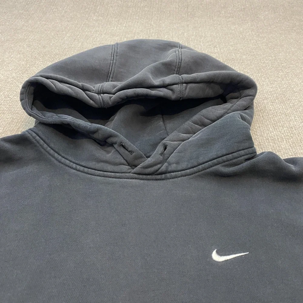 Nike Hoodie Mens Large Gray Pullover Swoosh Logo Distressed Skater Sweatshirt